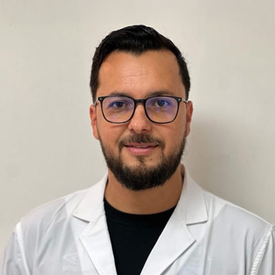 Dr Errol Méndez